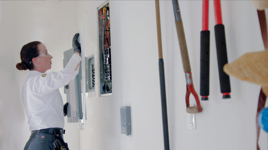 Tech Checking Circuit Breakers